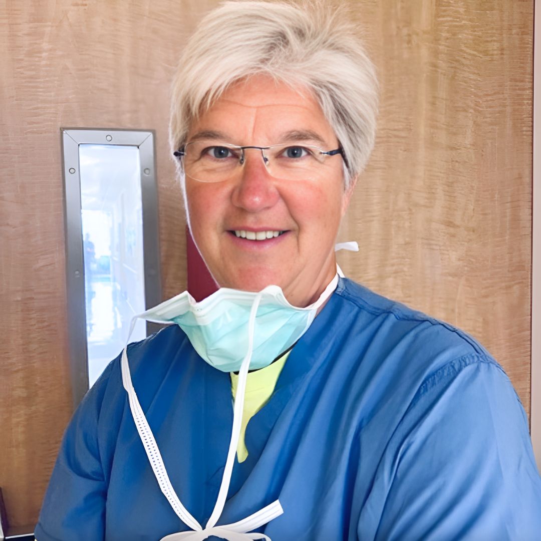 Dr. Cindy Mosbrucker